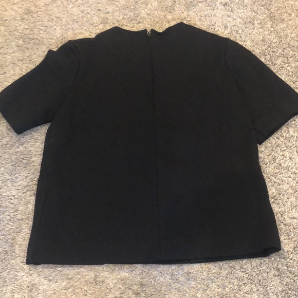 Everlane black boxy tee with pocket detail- Size Medium - Picture 3 of 5
